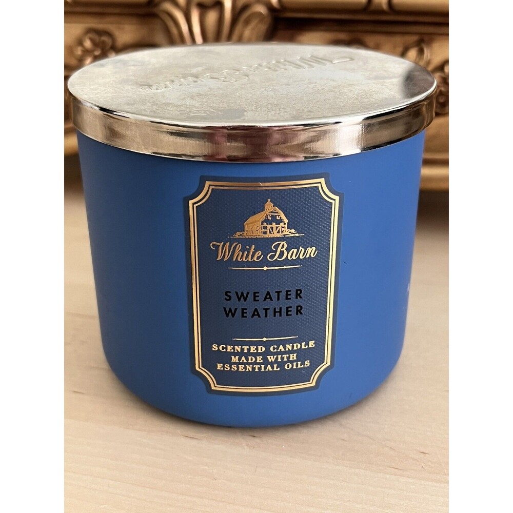 Bath & Body Works 3 Wick Candle Scented SWEATER WEATHER White Barn 14.5 Oz Blue